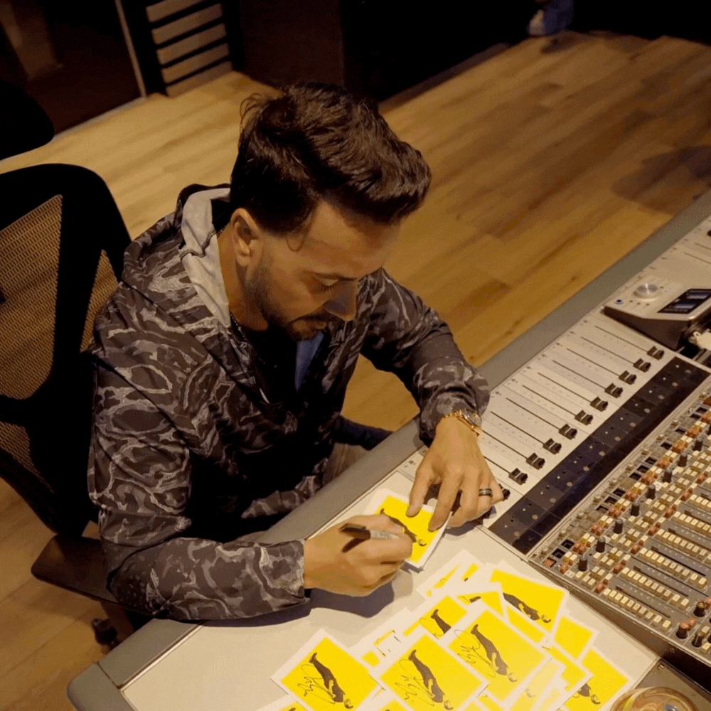 El Viaje Signed CD gif